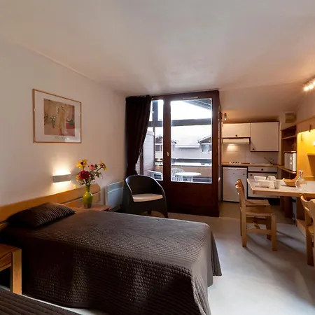 Lejlighed Lumineux Avec Balcon, Wifi Et Parking Pour 4 Personnes - Fr-1-512-144