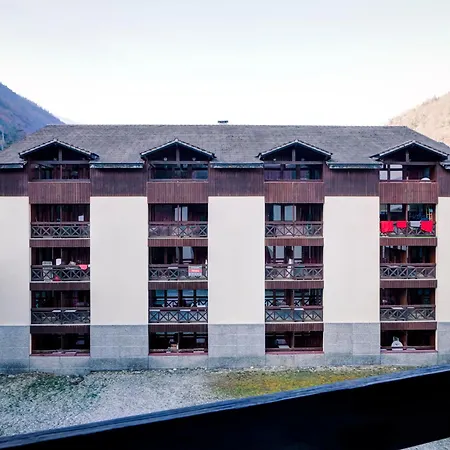 Apartment Avec Balcon Et Double Exposition A Brides-les-bains, Pres Des Thermes - Fr-1-512-144